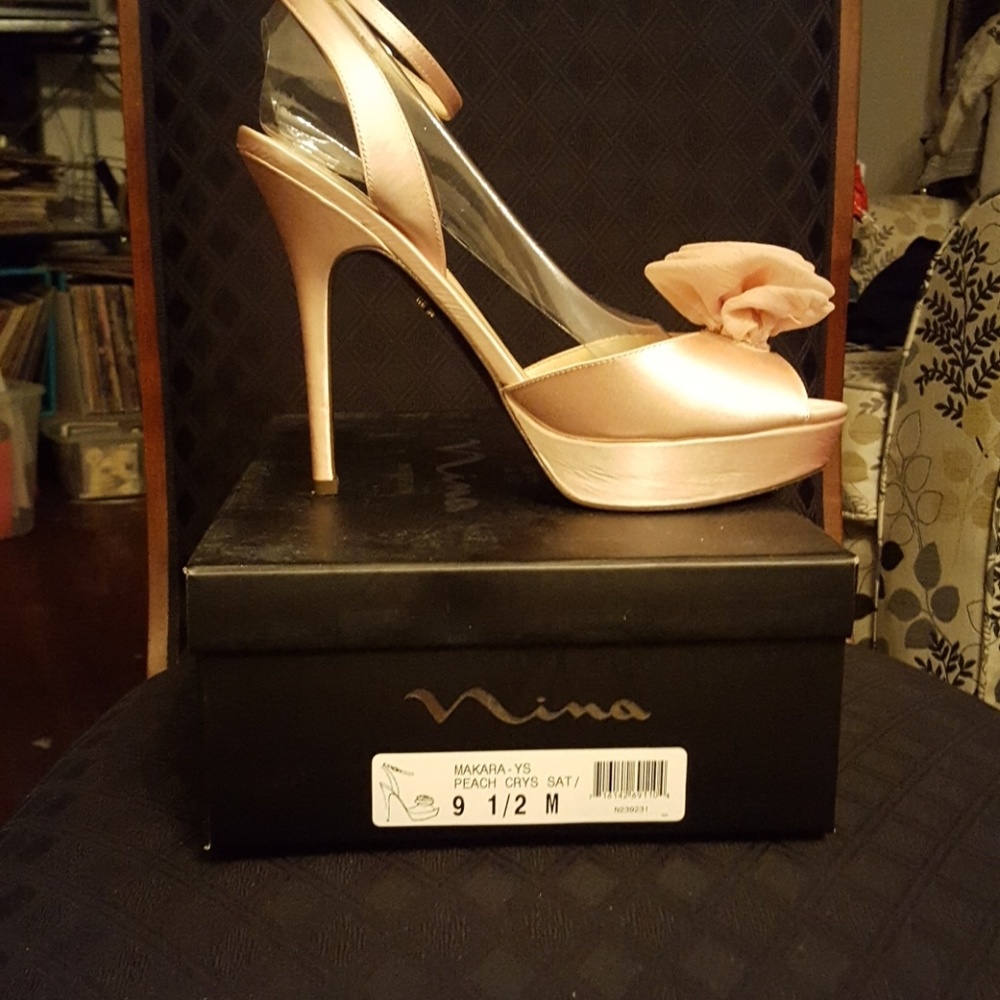 Nina peach satin shoes